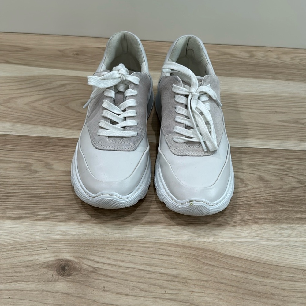 Clarks Sprint Lite Lace Womens Leather Lifestyle Casual and Fashion Sneaker
